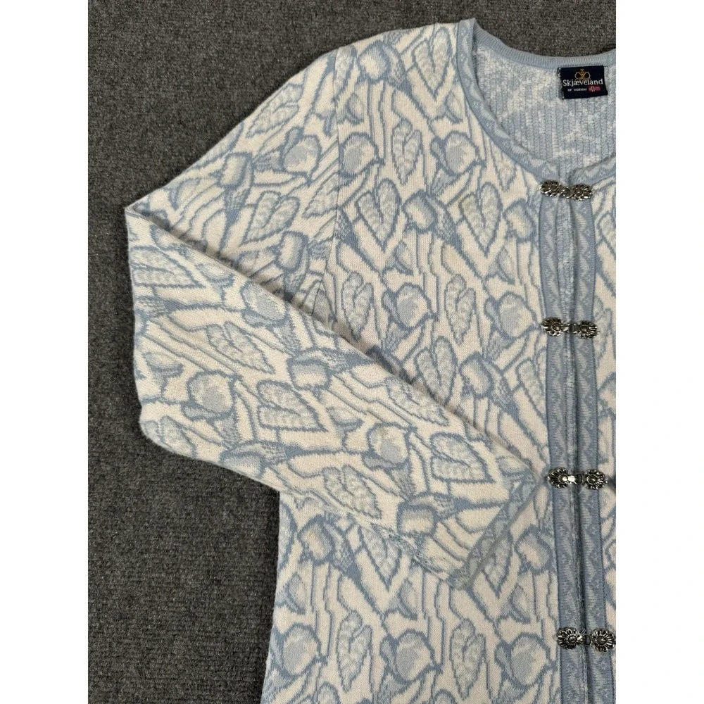 SKJAEVELAND Norway Nordic Cardigan Sweater Womens Small Blue White Heart Pattern